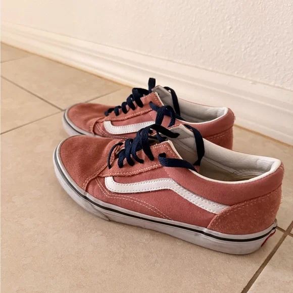 Vans Women's Sneakers in Pink and White - Picture 2 of 7